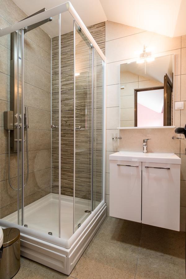 Albergue Prenociste Hrast Paraćin Exterior foto