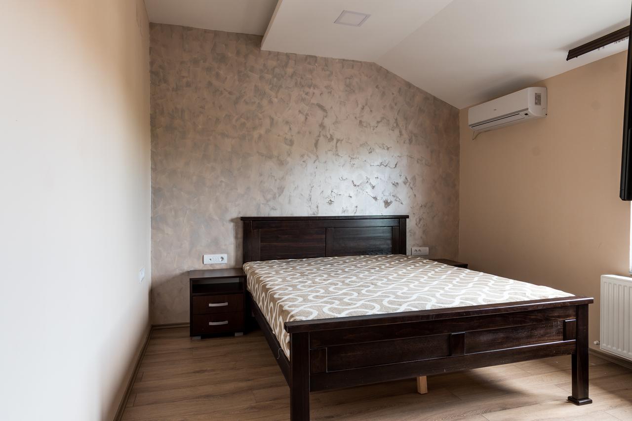 Albergue Prenociste Hrast Paraćin Exterior foto